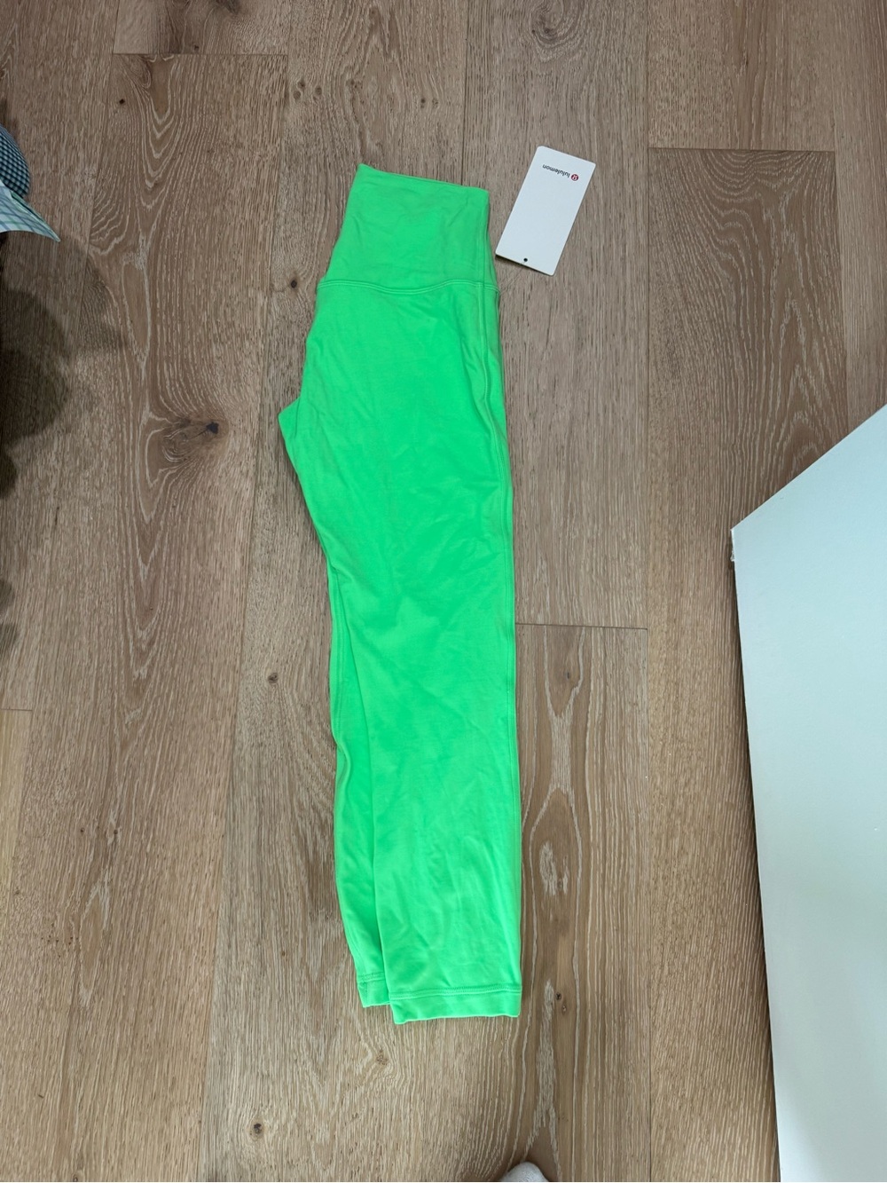 NWT Lululemon athletica Neon Green High-Rise Align Crop Leggings